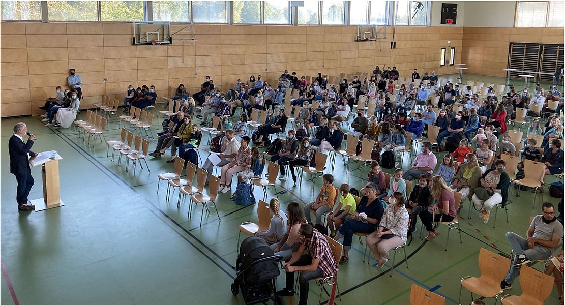 Gymnasium Wilhelmsdorf Das Gymnasium Wilhelmsdorf startet in ein